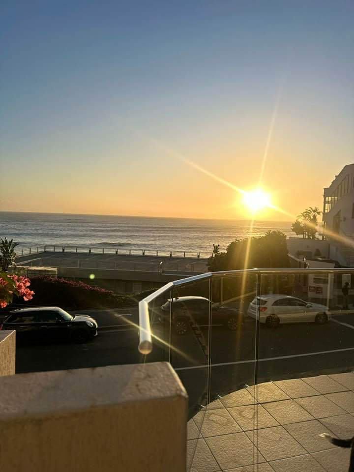 To Let 2 Bedroom Property for Rent in Clifton Western Cape
